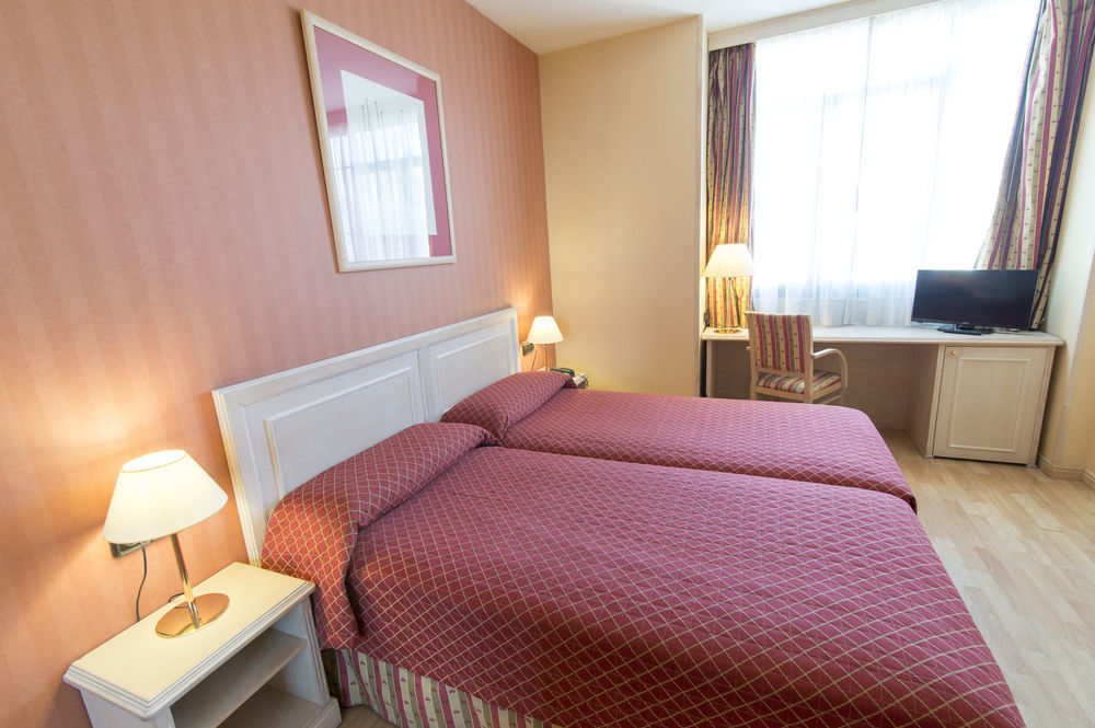 Petit Palace Eixample Hotel 4*